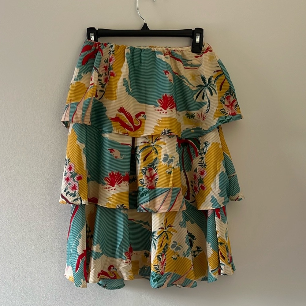Tropical Print Tiered dress - Picture 4 of 5
